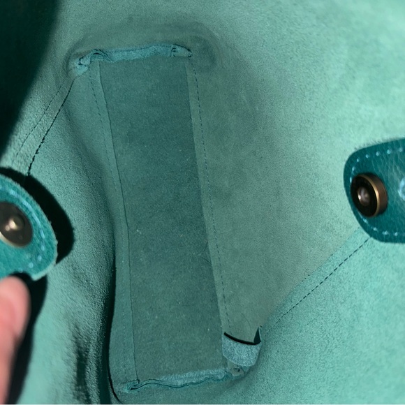 Portland Leather Goods Large Naomi Shoulder Bag in Sea Glass - Picture 6 of 9